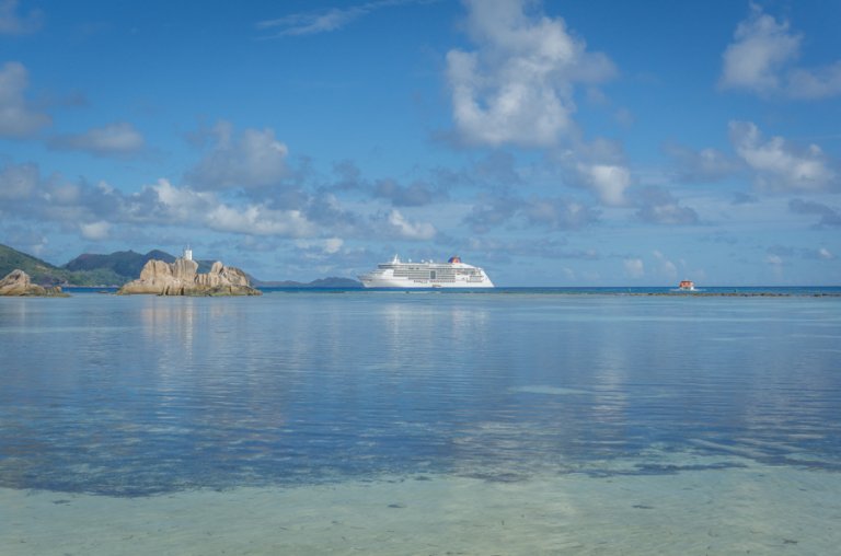  Auf Kreuzfahrt im Indischen Ozean: einmal abtauchen ins Paradies bitte Motiv 