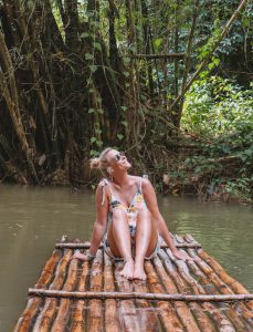 Jamaika Sehenswuerdigkeiten Bambus Rafting Martha Brae