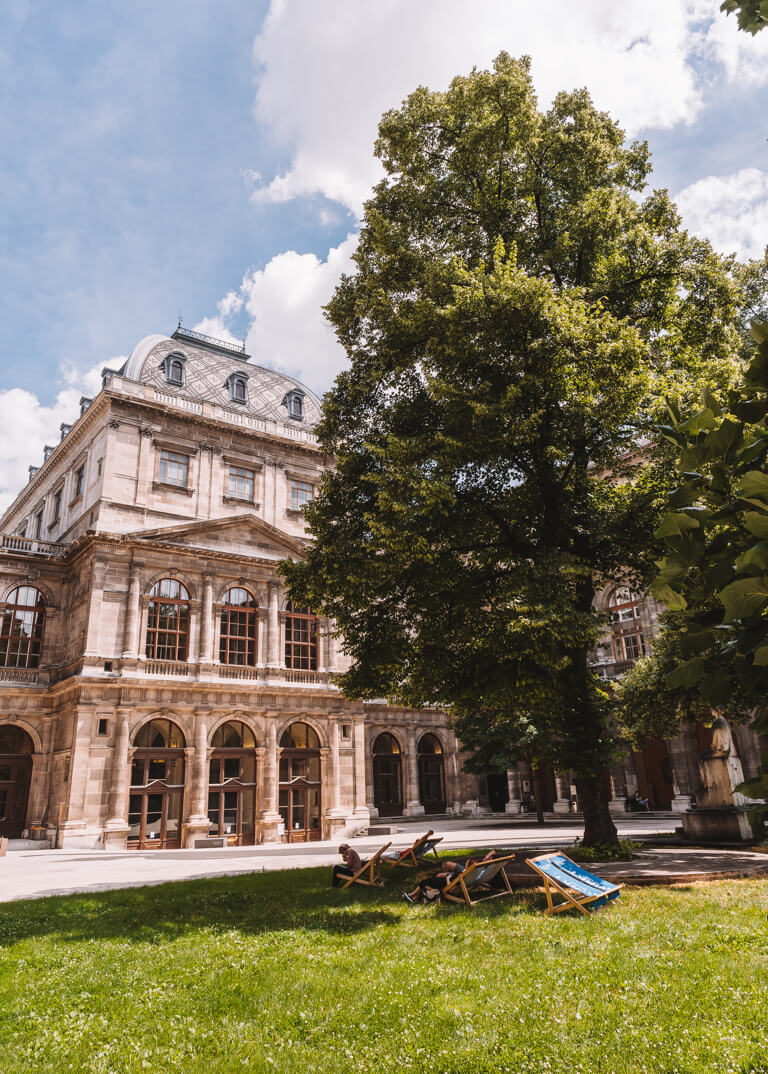 Wien Sehenswuerdigkeiten Universitaet Garten