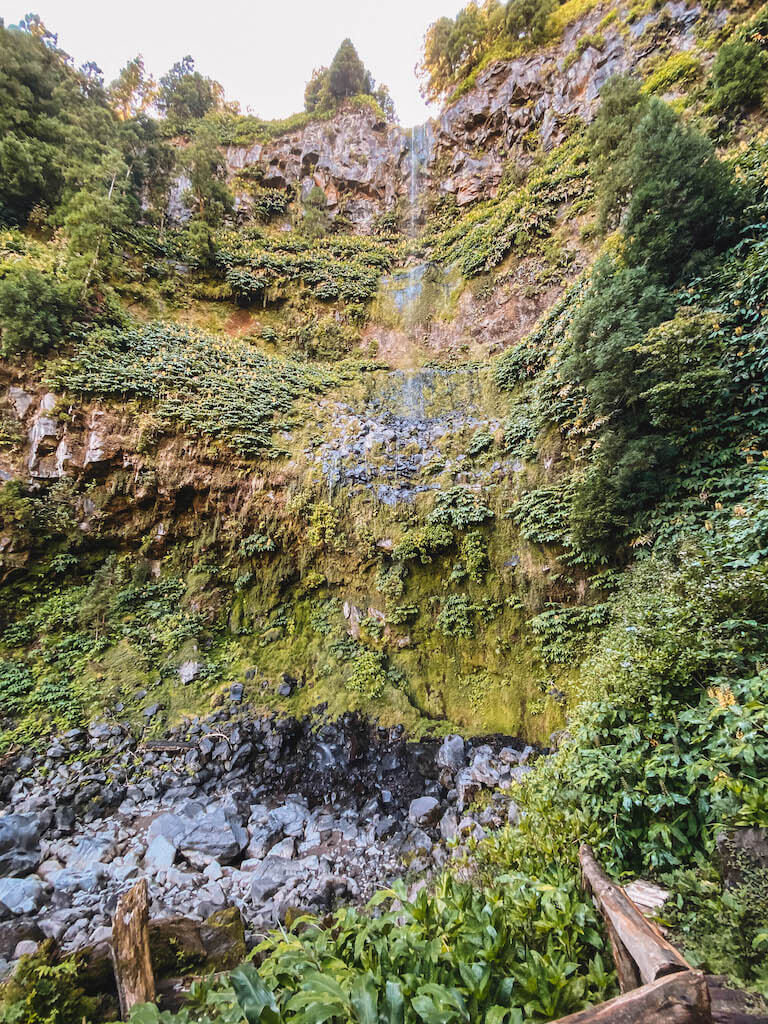 Grena Park Wasserfall Azoren