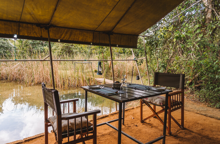 Mahoora-Tented-Safari-Camp-Eco-Team-Essenszelt