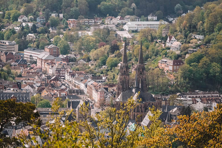 Marburg Sehenswuerdigkeiten Elisabethkirche Landgrafenschloss