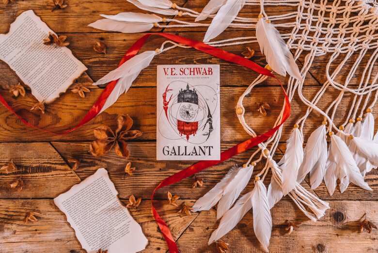 Fantasy Romane 8 Bücher, die deinem Alltag Magie schenken