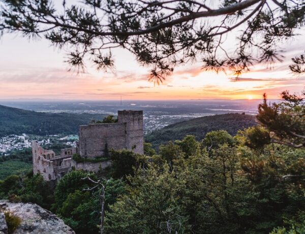 Sehenswuerdigkeiten Baden Baden Altes Schloss zu Hohenbaden