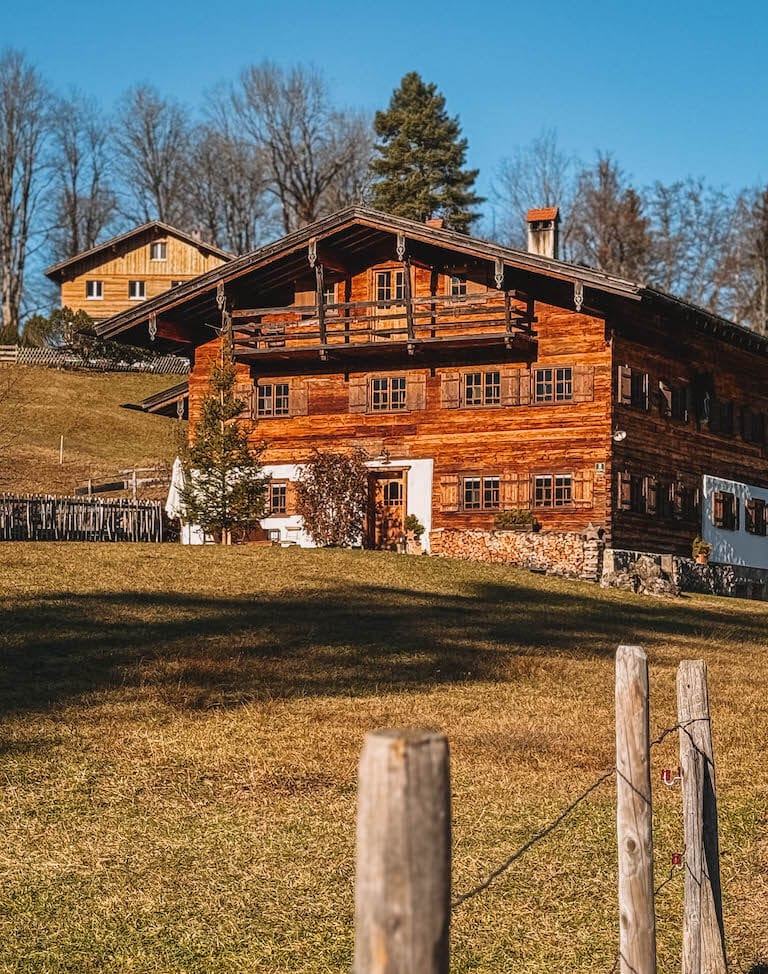 Winterwandern Moorweiher Bauernhof