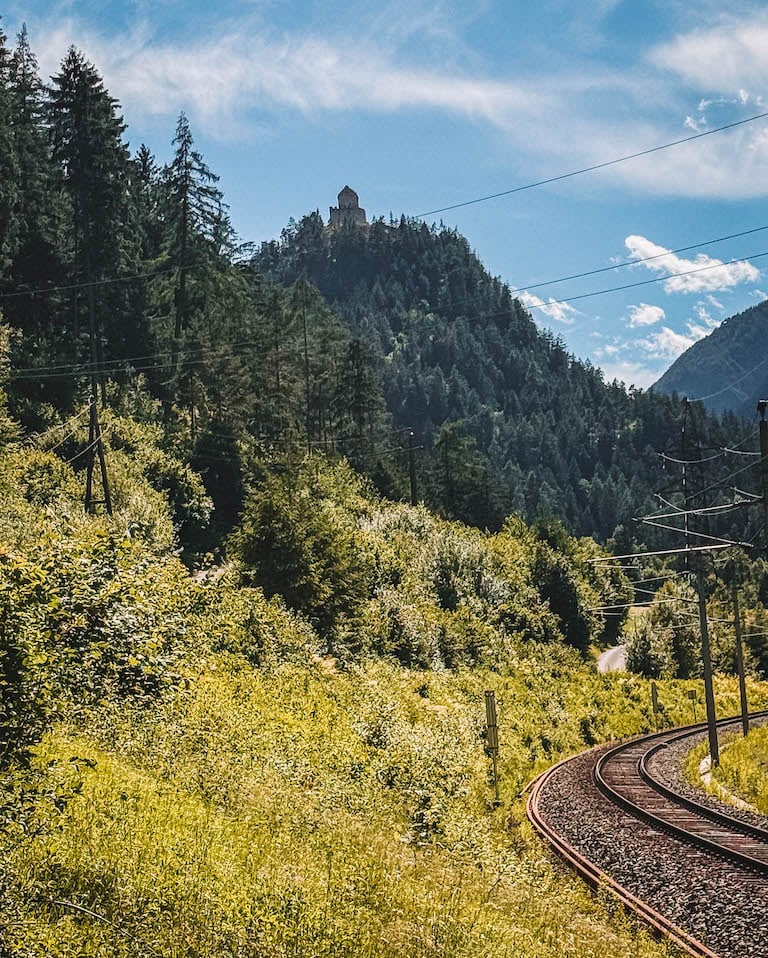Kronburg Tirol West