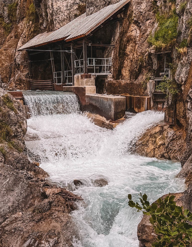 Wasser Zammer Lochputz