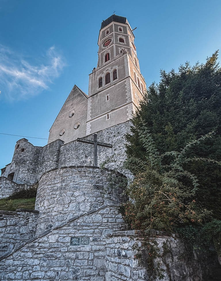Bludenz Sehenswuerdigkeiten St. Laurentiuskirche