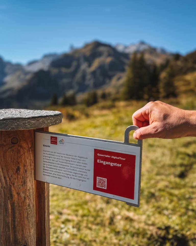 Eingangsschild Gauertaler Alpkultour Wanderung