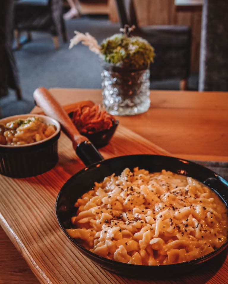 Kaessknoepfle Vorarlberg Die Montafonerin Restaurant