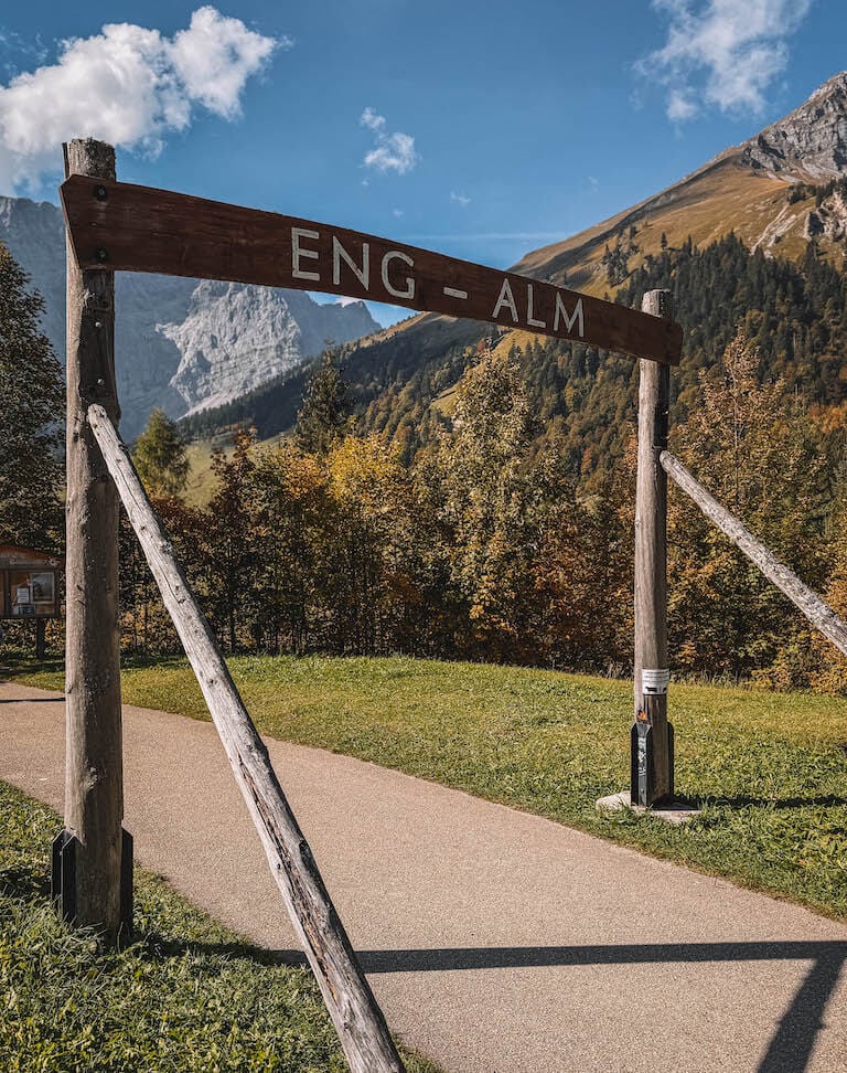 Eng Alm Schild