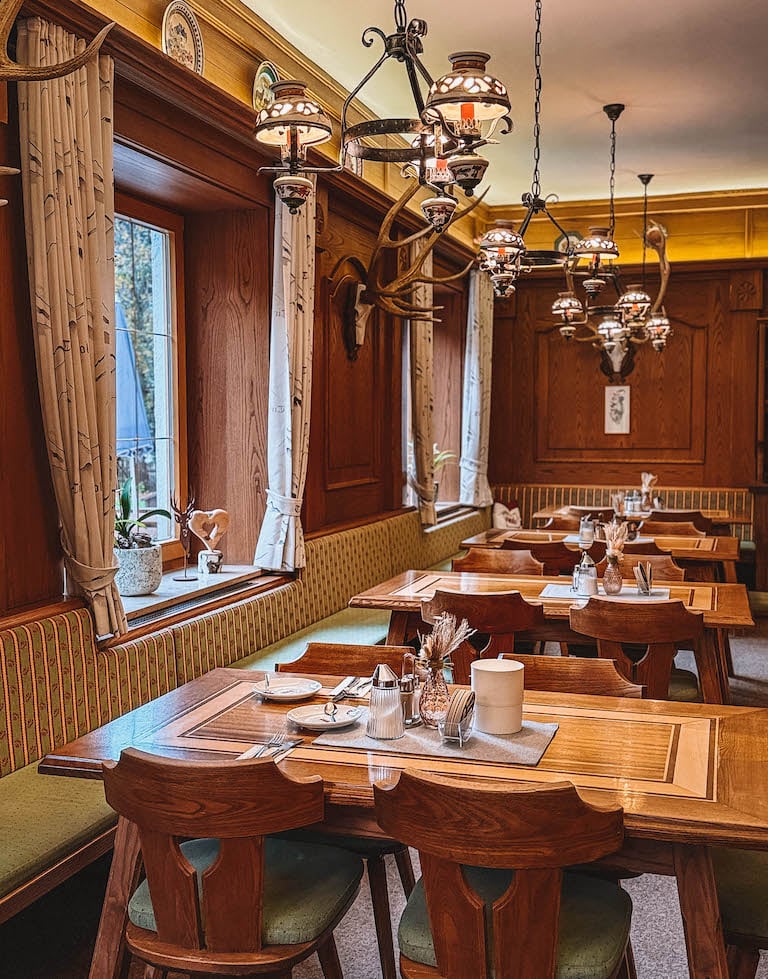 Stube Restaurant Hotel Post Hinterriss